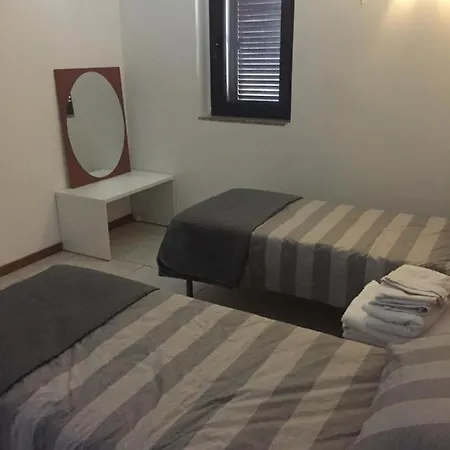 Apart Otel Lilli -